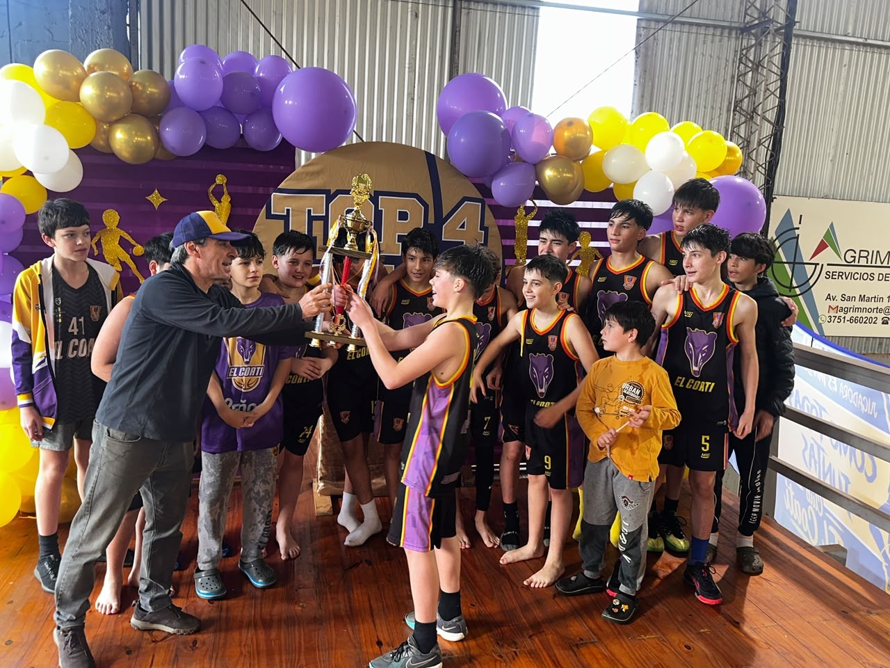 El Coatí U13 se consagra campeón del Top 4 Pre-Federal de forma invicta y clasifica al Torneo Federal 3
